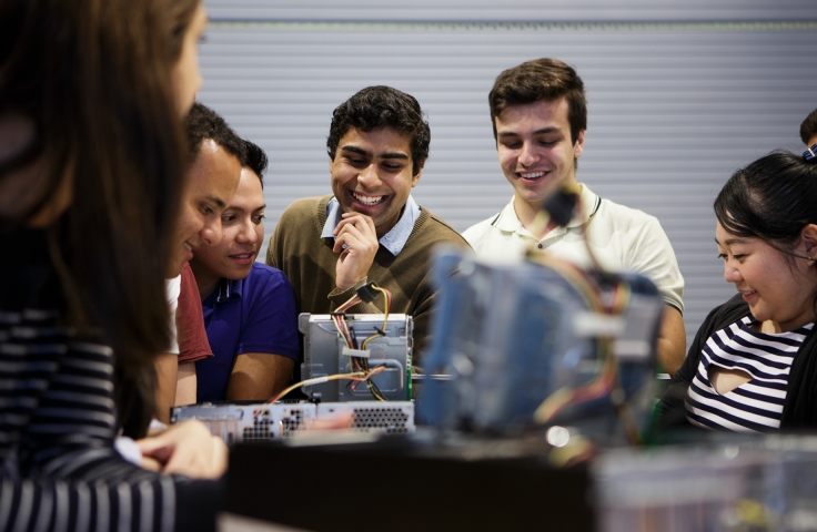 Students in e-waste class